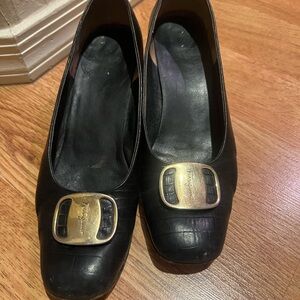 Vintage Salvatore Ferragamo Pumps